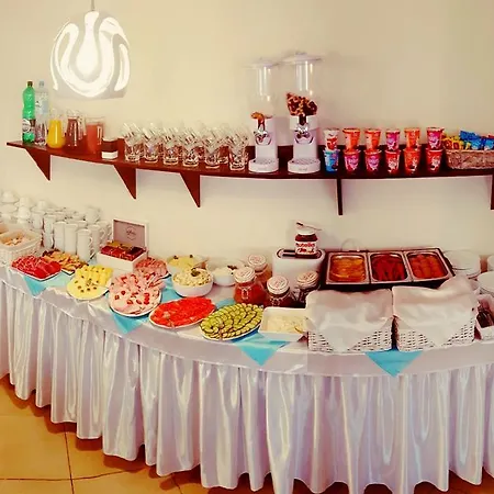 Adonis منزل للإقامة